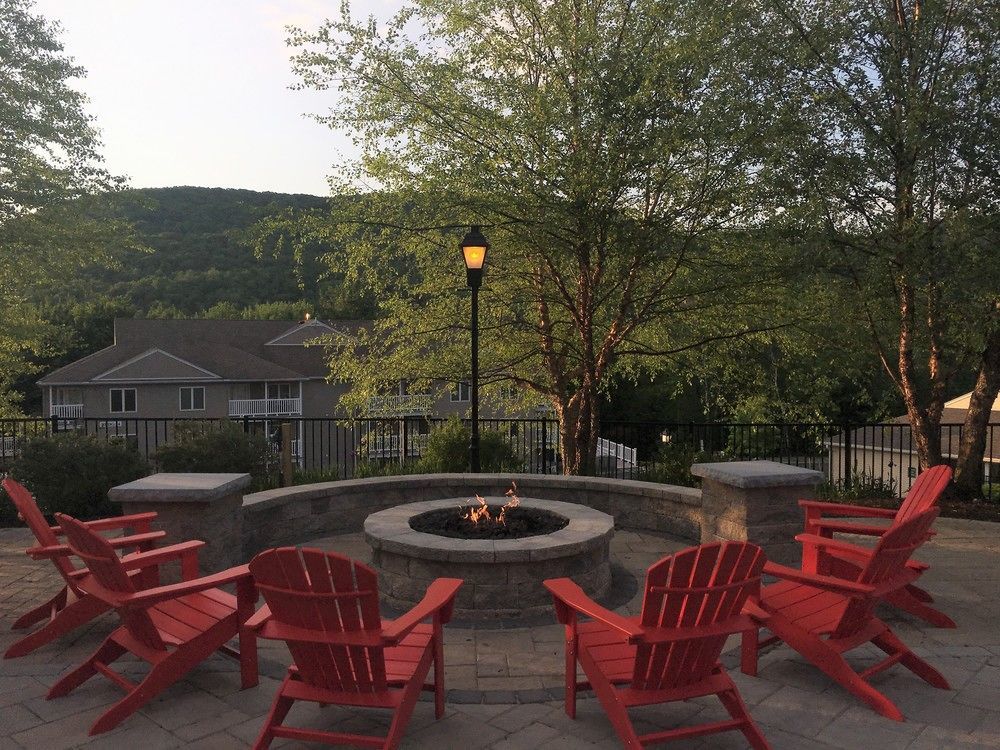 Vacation Village In The Berkshires Hancock Kültér fotó The fire pit at the main lodge