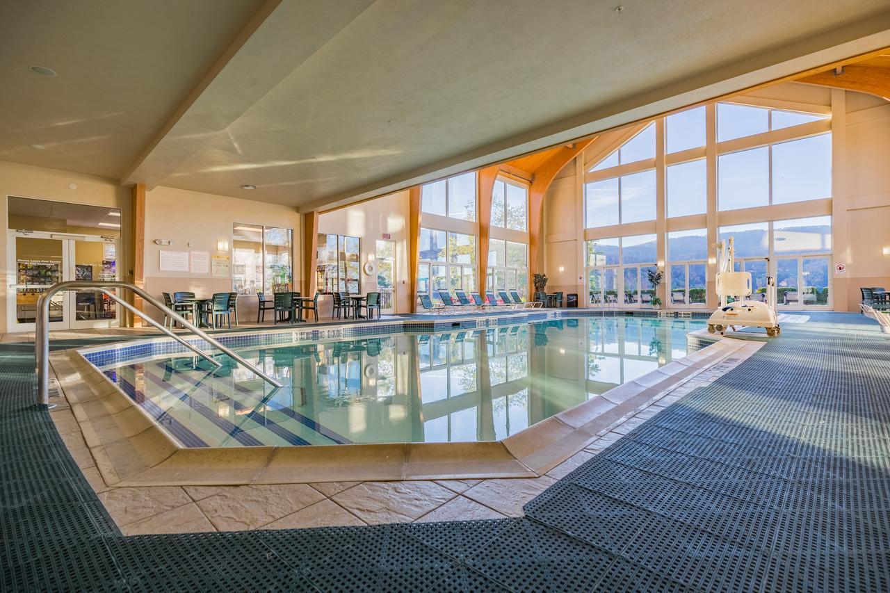 Vacation Village In The Berkshires Hancock Kültér fotó The pool at the Hotel