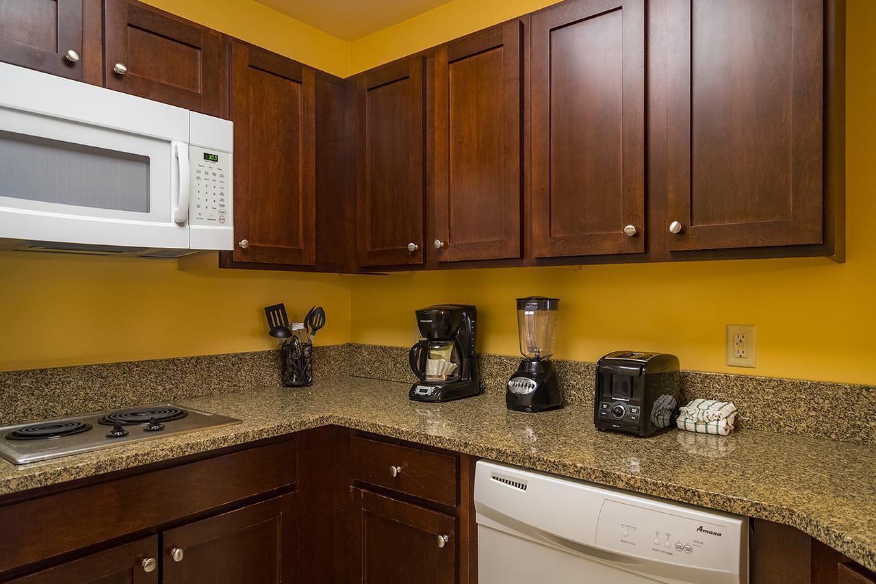 Vacation Village In The Berkshires Hancock Kültér fotó A typical kitchen in a Marriott Vacation Club villa